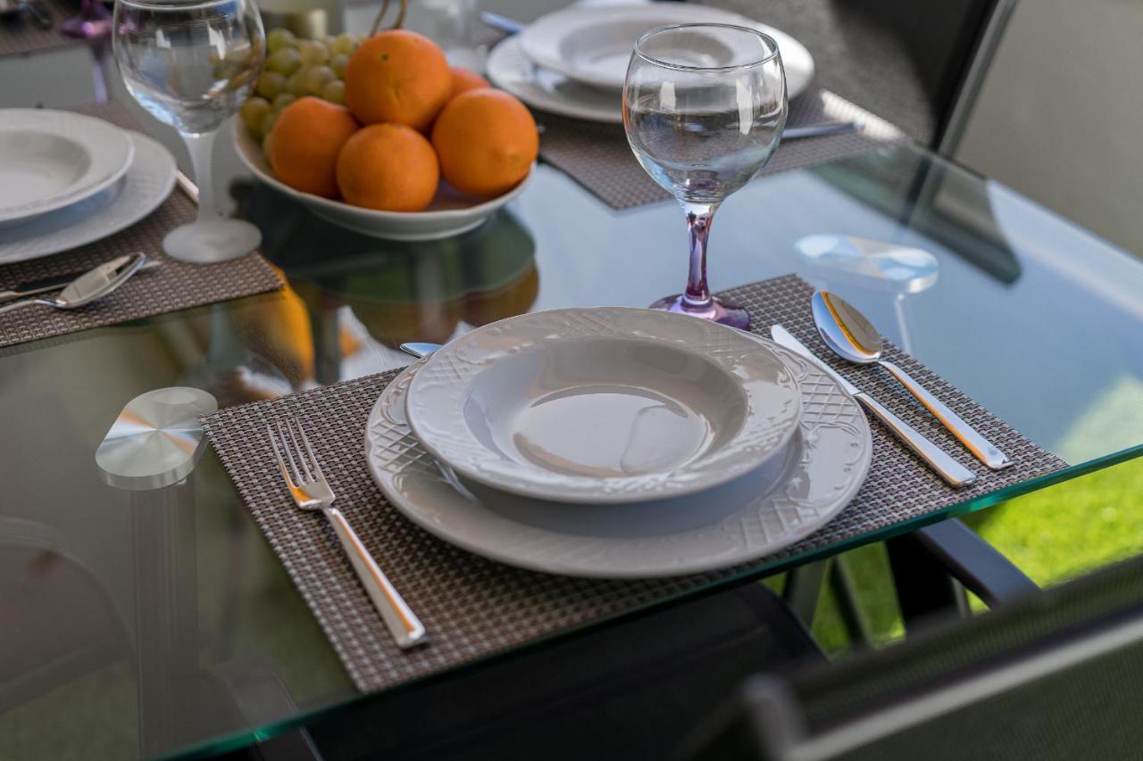 Buenavista Sunflower Apartment In Playa La Arena Puerto de Santiago  Zewnętrze zdjęcie